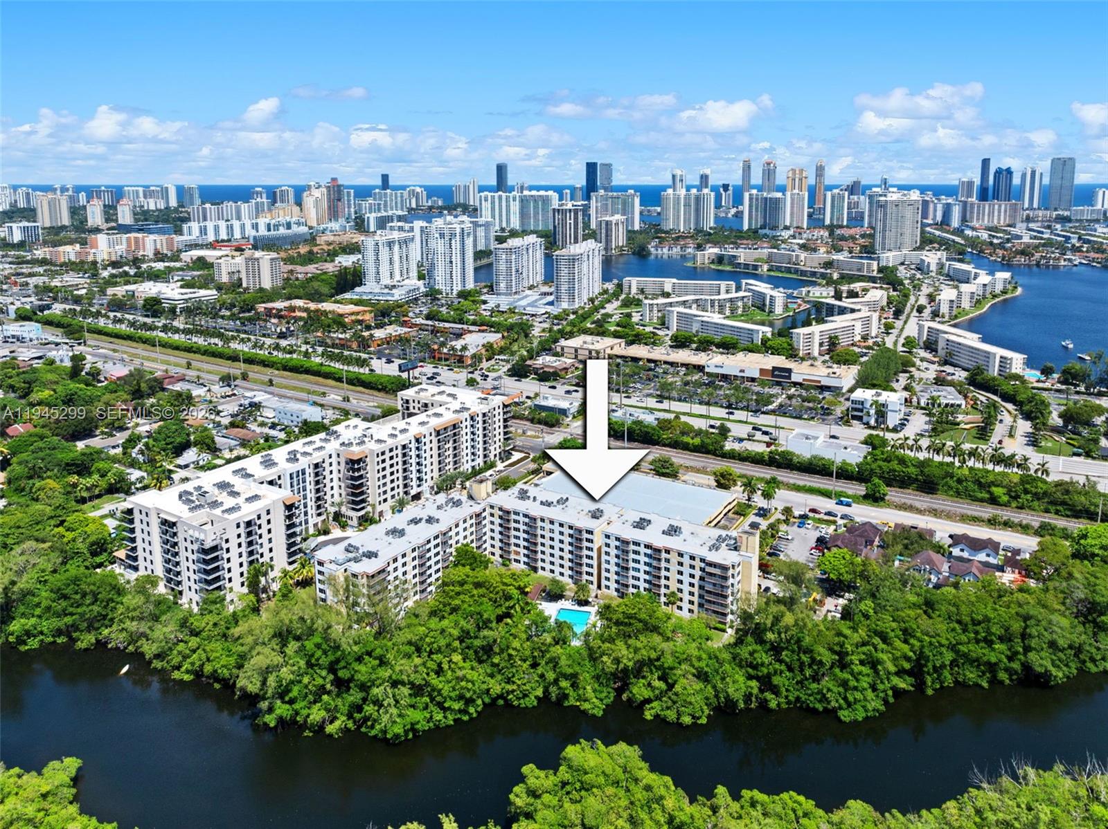 17890 W Dixie #603 North Miami Beach, FL 33160