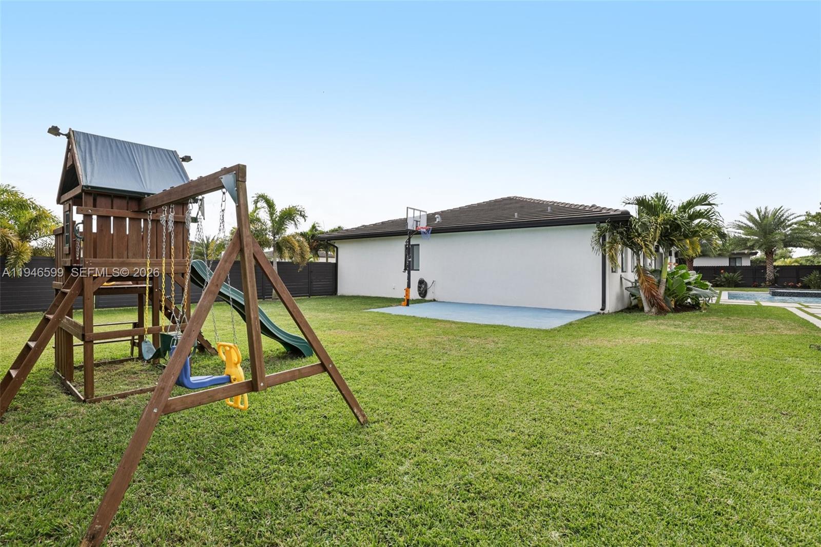 13203 SW 228th St Miami, FL 33170