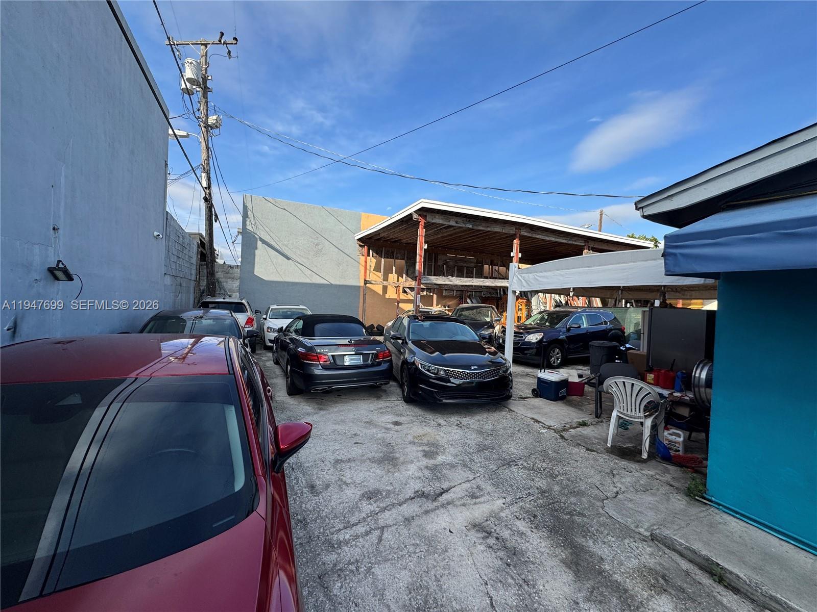 7241 SW 42nd St Miami, FL 33155