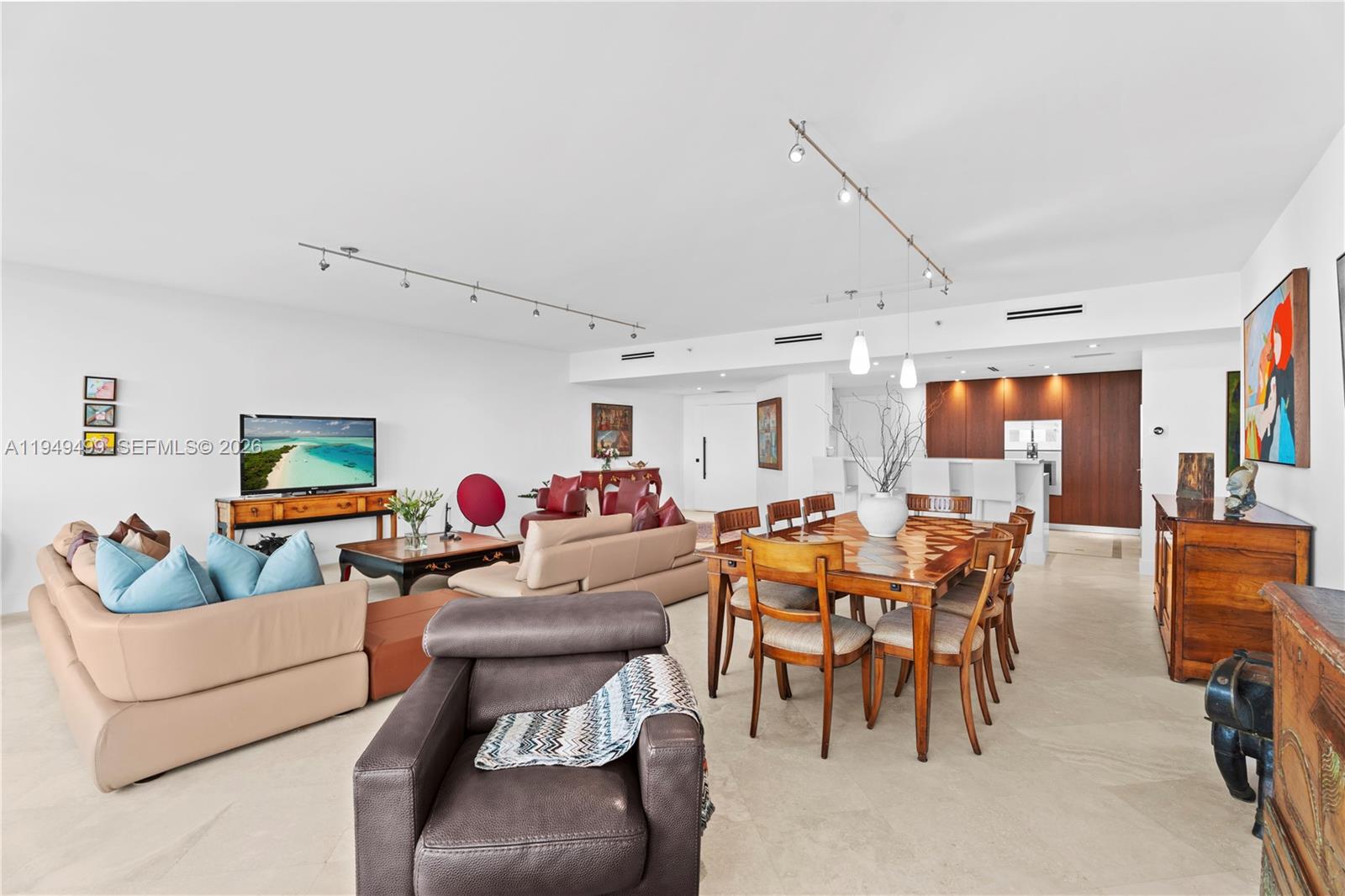 1643 Brickell Ave #2506 Miami, FL 33129