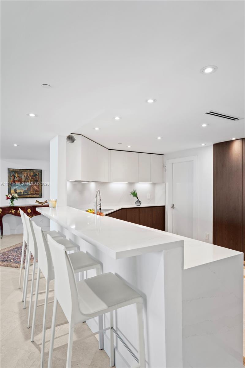 1643 Brickell Ave #2506 Miami, FL 33129