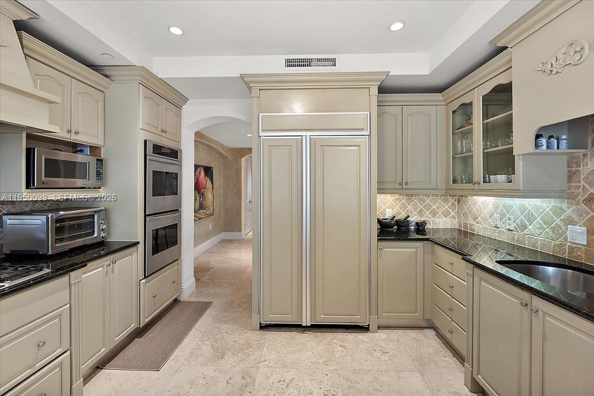 3471 Main Hwy #1240 Miami, FL 33133