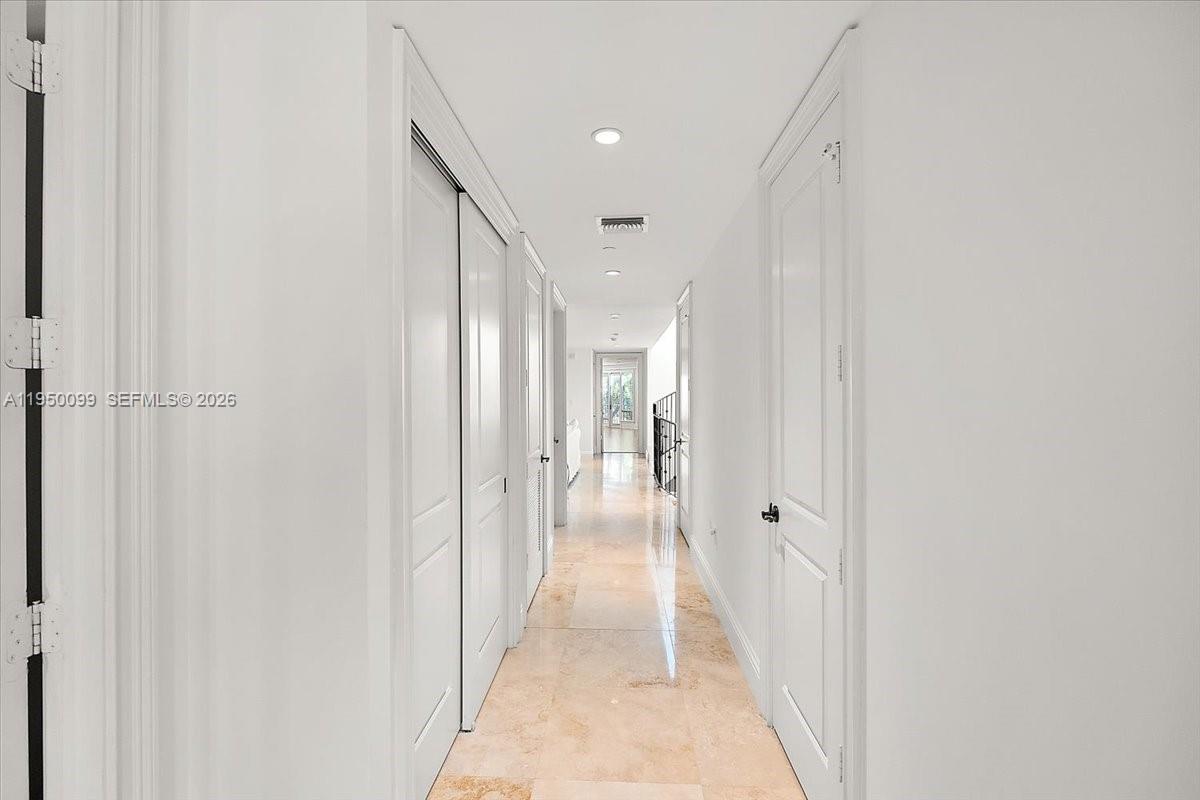 3471 Main Hwy #1240 Miami, FL 33133