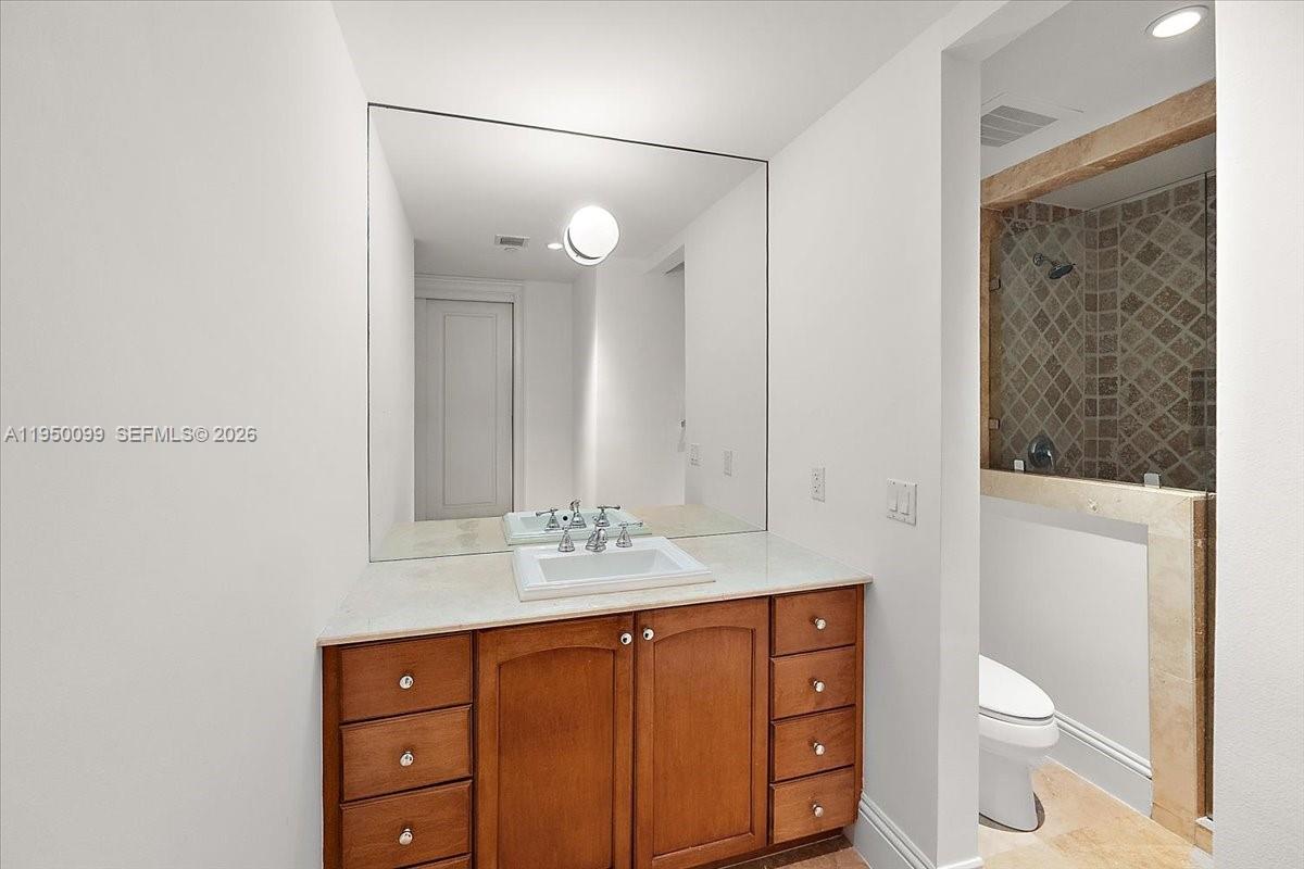 3471 Main Hwy #1240 Miami, FL 33133