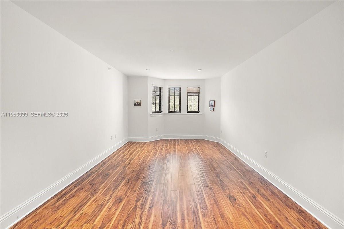 3471 Main Hwy #1240 Miami, FL 33133