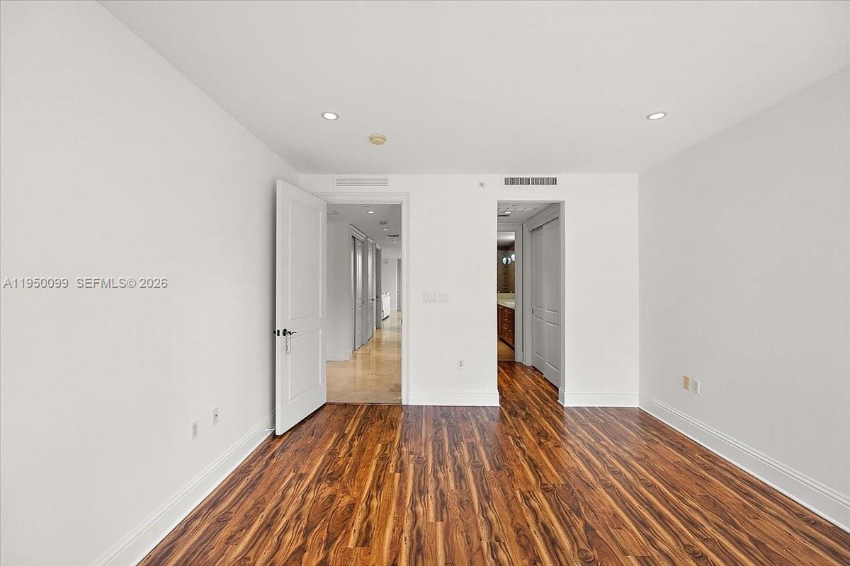 3471 Main Hwy #1240 Miami, FL 33133