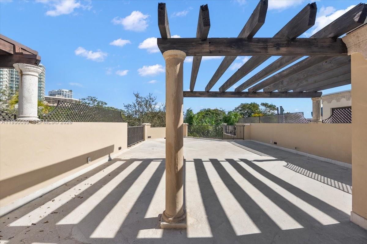 3471 Main Hwy #1240 Miami, FL 33133