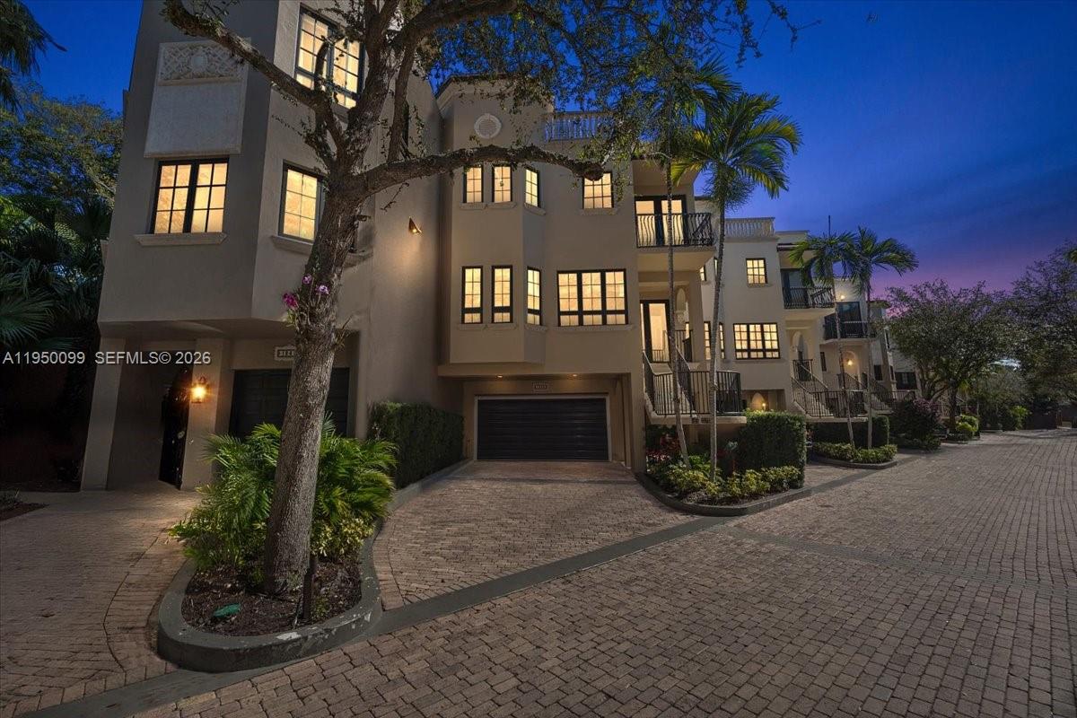 3471 Main Hwy #1240 Miami, FL 33133