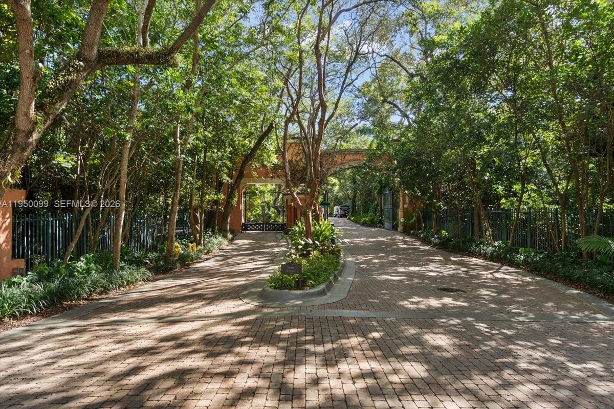 3471 Main Hwy #1240 Miami, FL 33133