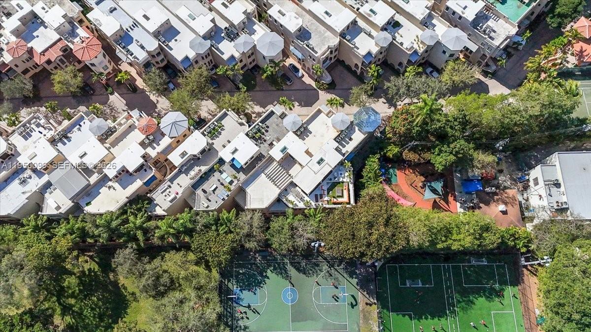 3471 Main Hwy #1240 Miami, FL 33133