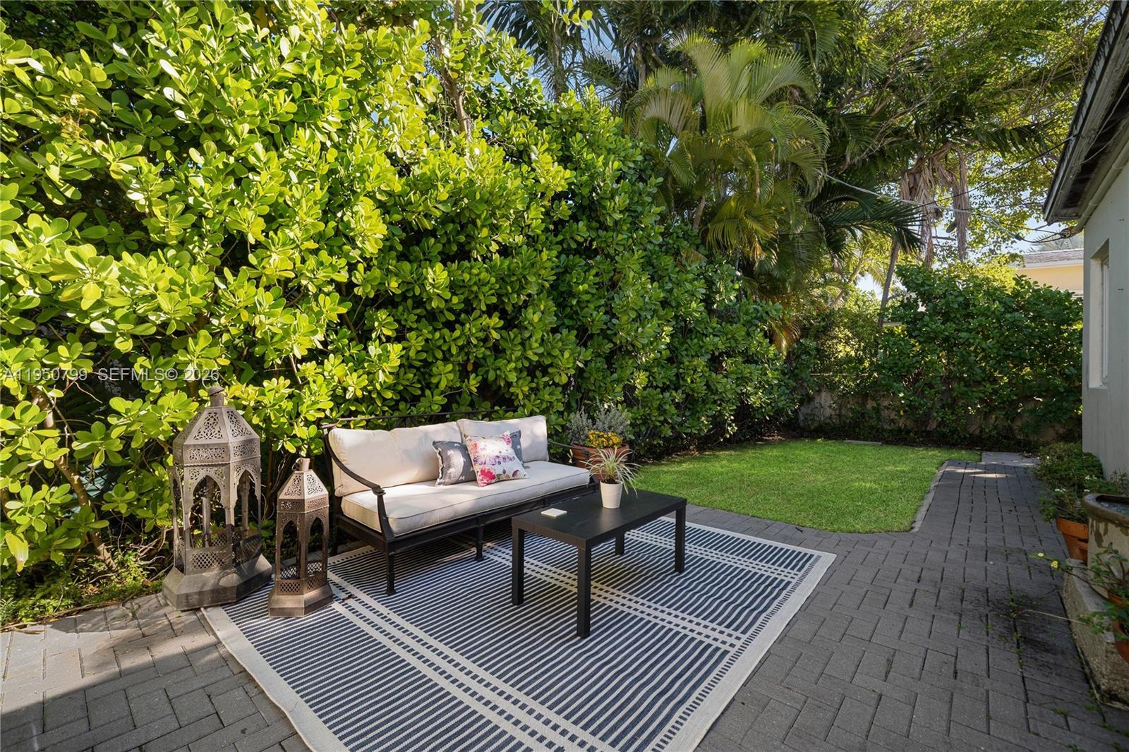 463 W 62nd St Miami Beach, FL 33140