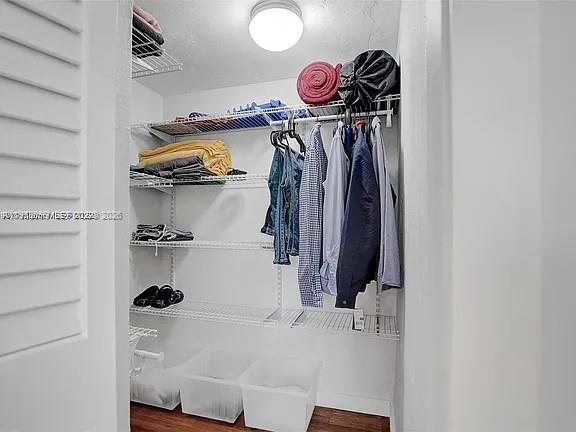 915 SE 8th St #106 Miami Beach, FL 33139