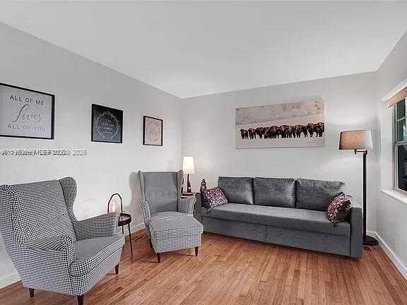 915 SE 8th St #106 Miami Beach, FL 33139