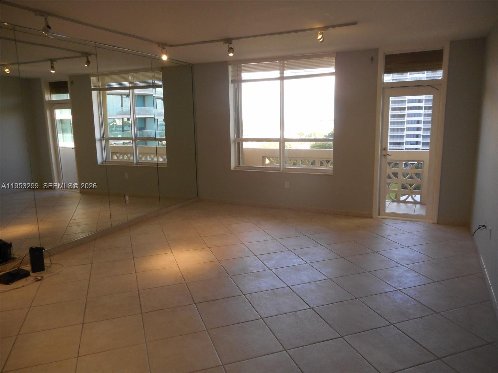 10185 Collins Ave #1002 Bal Harbour, FL 33154