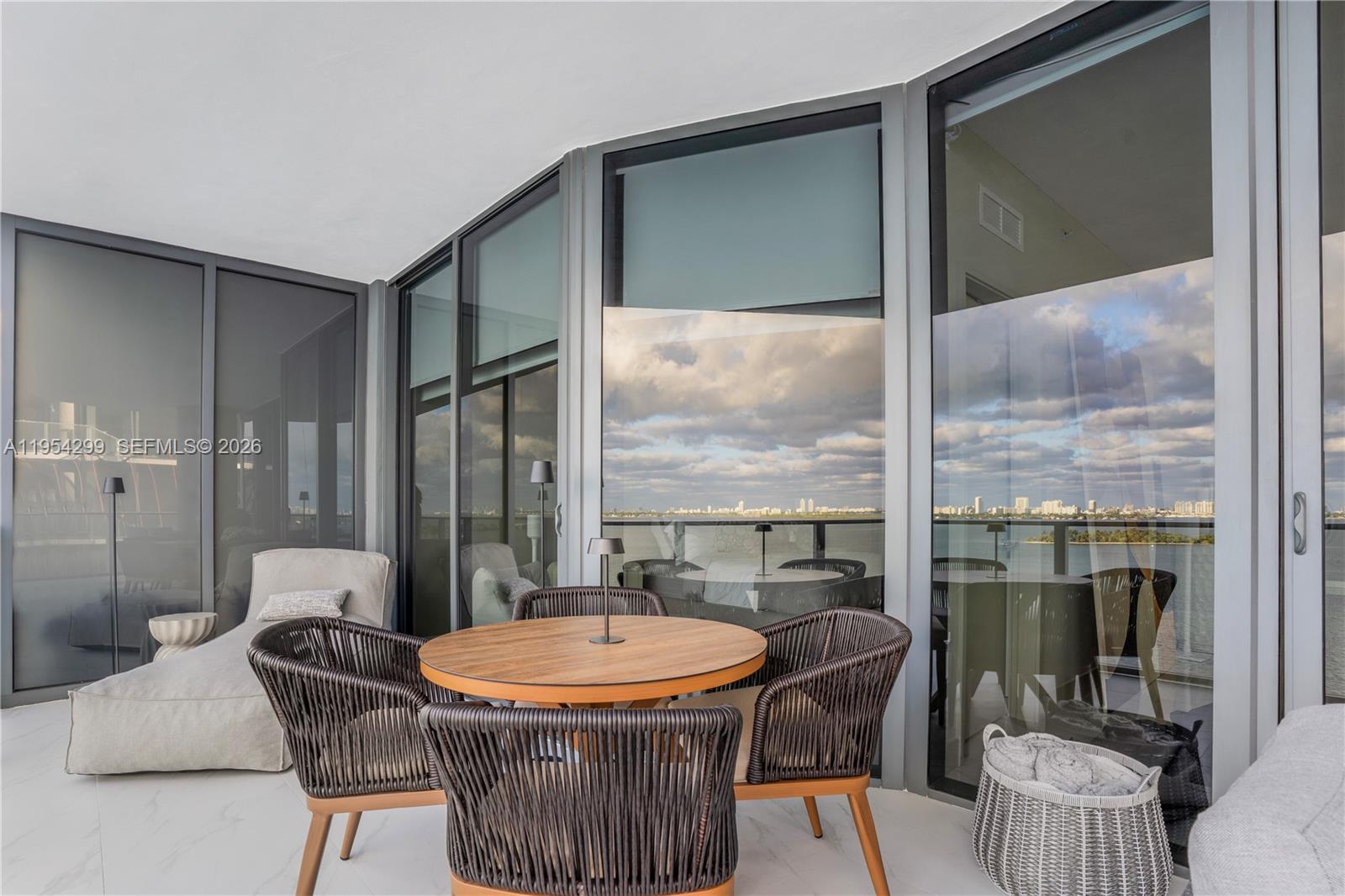 700 NE 24th St #901 Miami, FL 33137