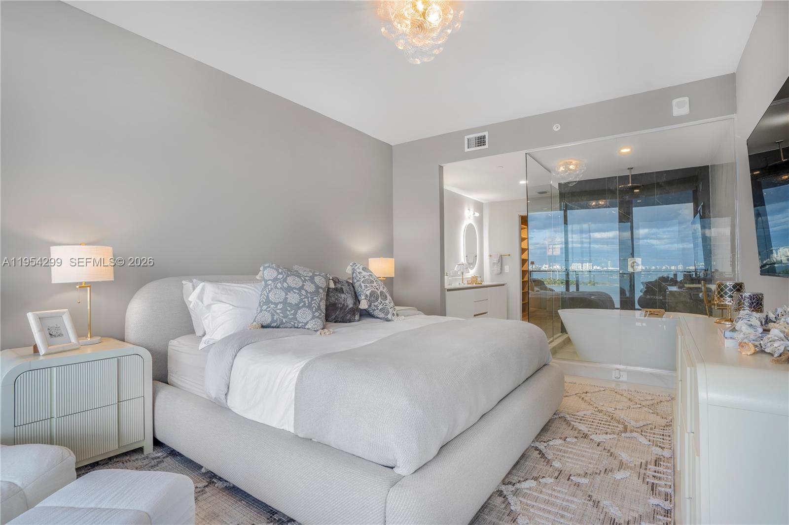 700 NE 24th St #901 Miami, FL 33137