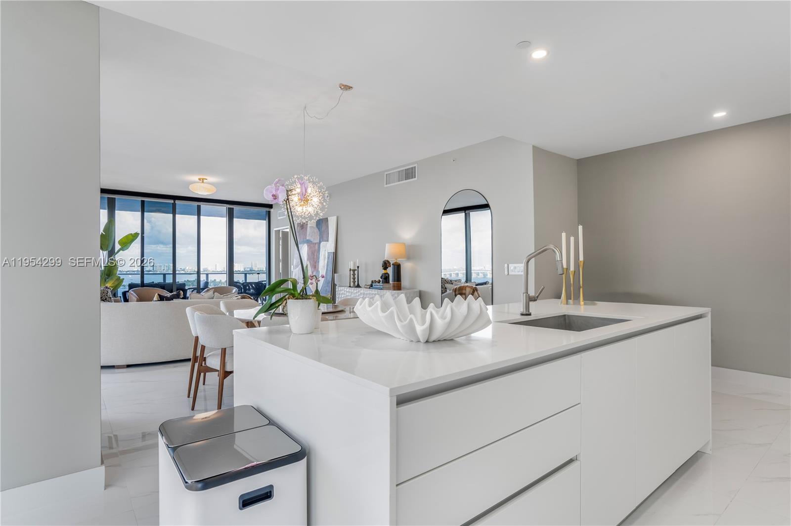 700 NE 24th St #901 Miami, FL 33137