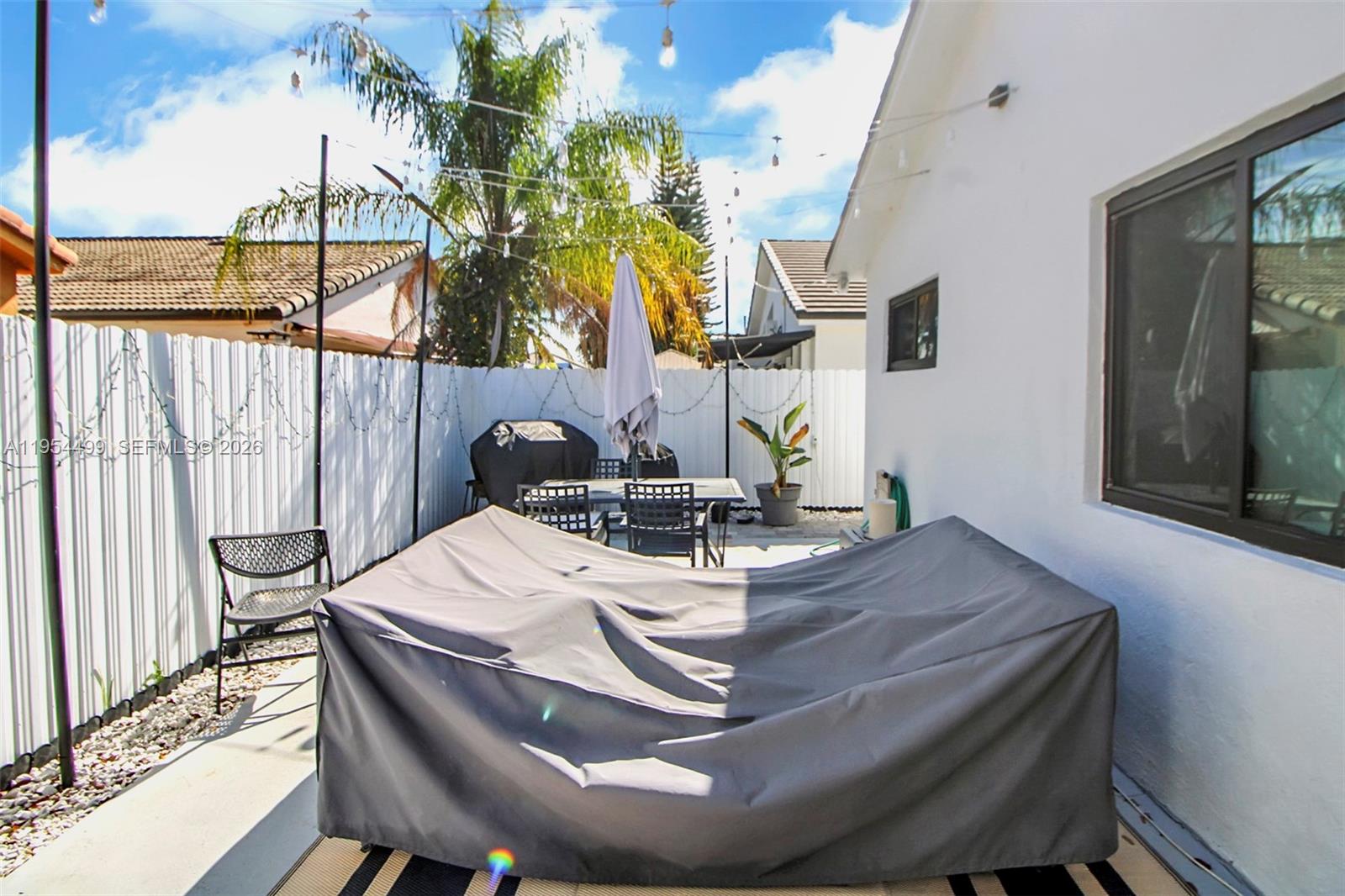 15113 NW 91st Ct Miami Lakes, FL 33018