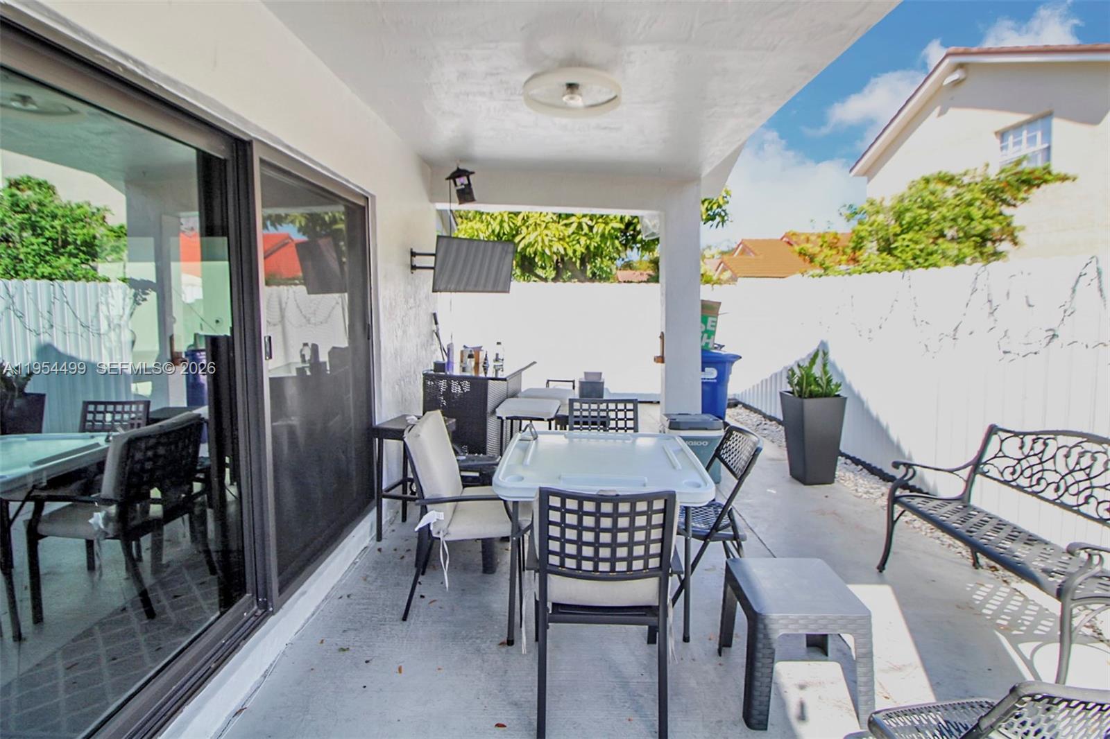 15113 NW 91st Ct Miami Lakes, FL 33018