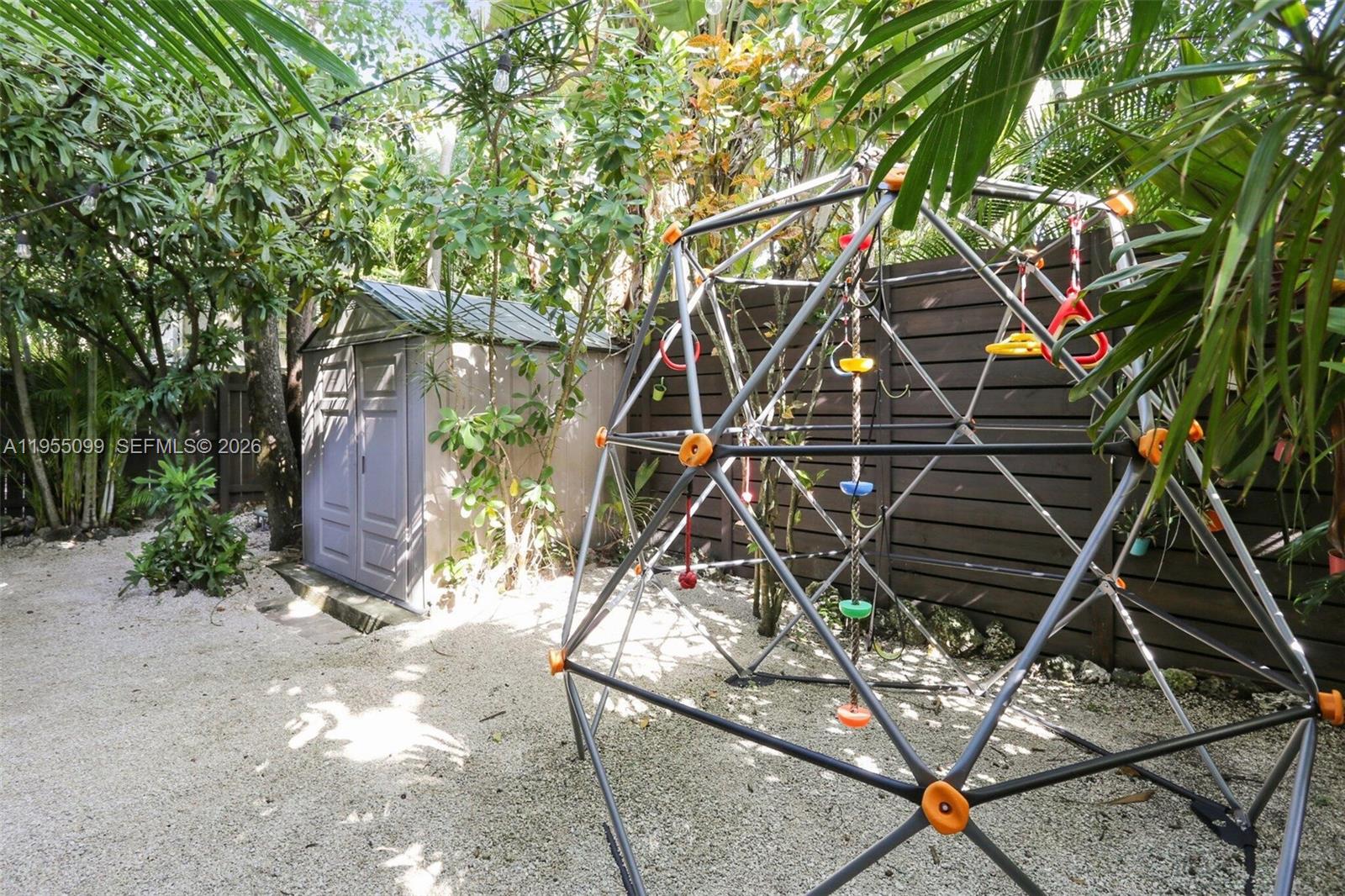 2593 Trapp Ave #3 Miami, FL 33133