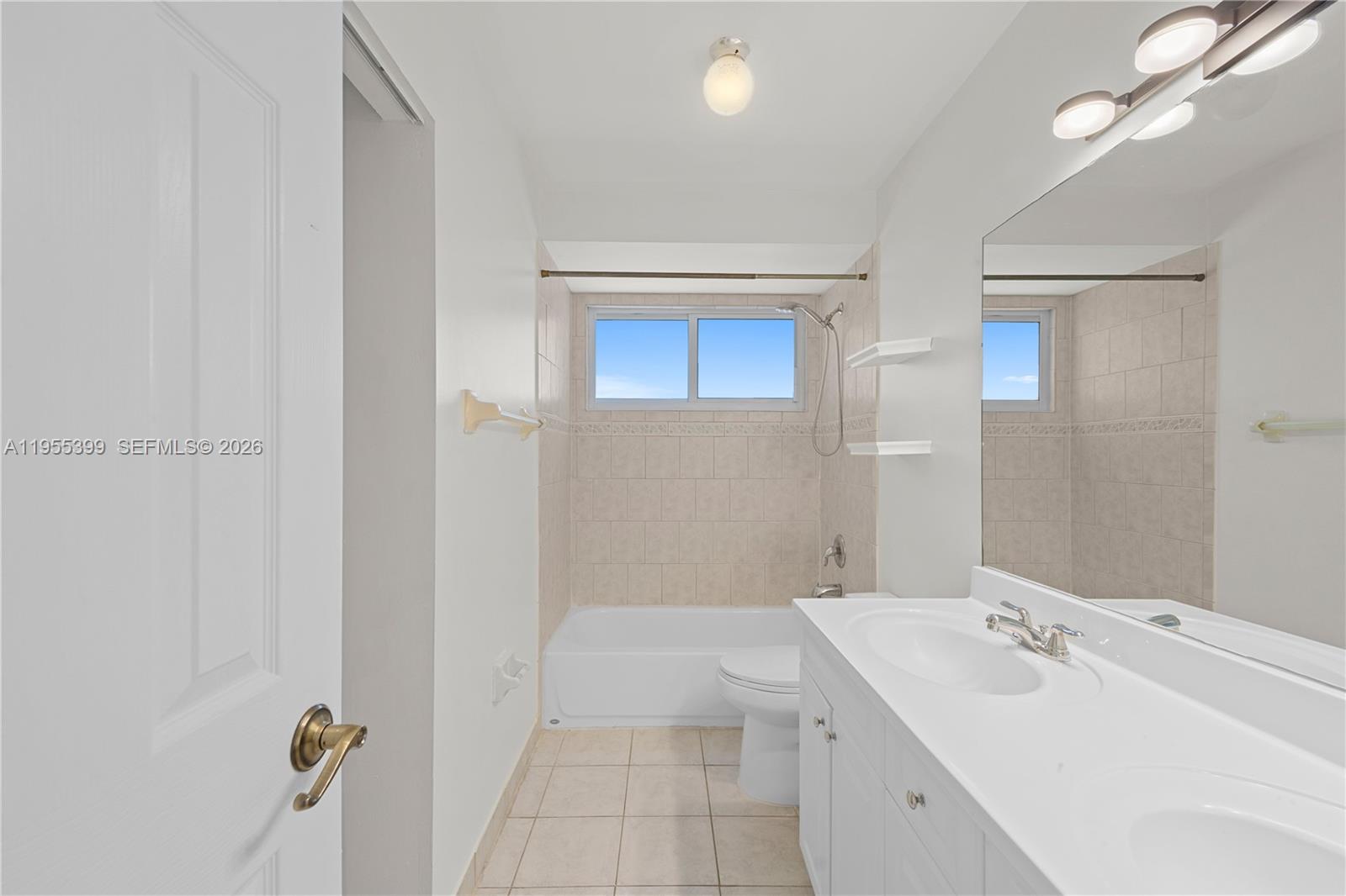 2560 Bass Way Cooper City, FL 33026