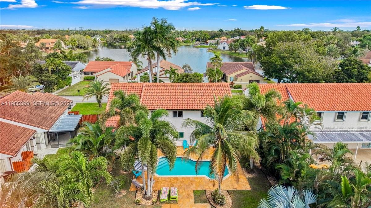 2560 Bass Way Cooper City, FL 33026