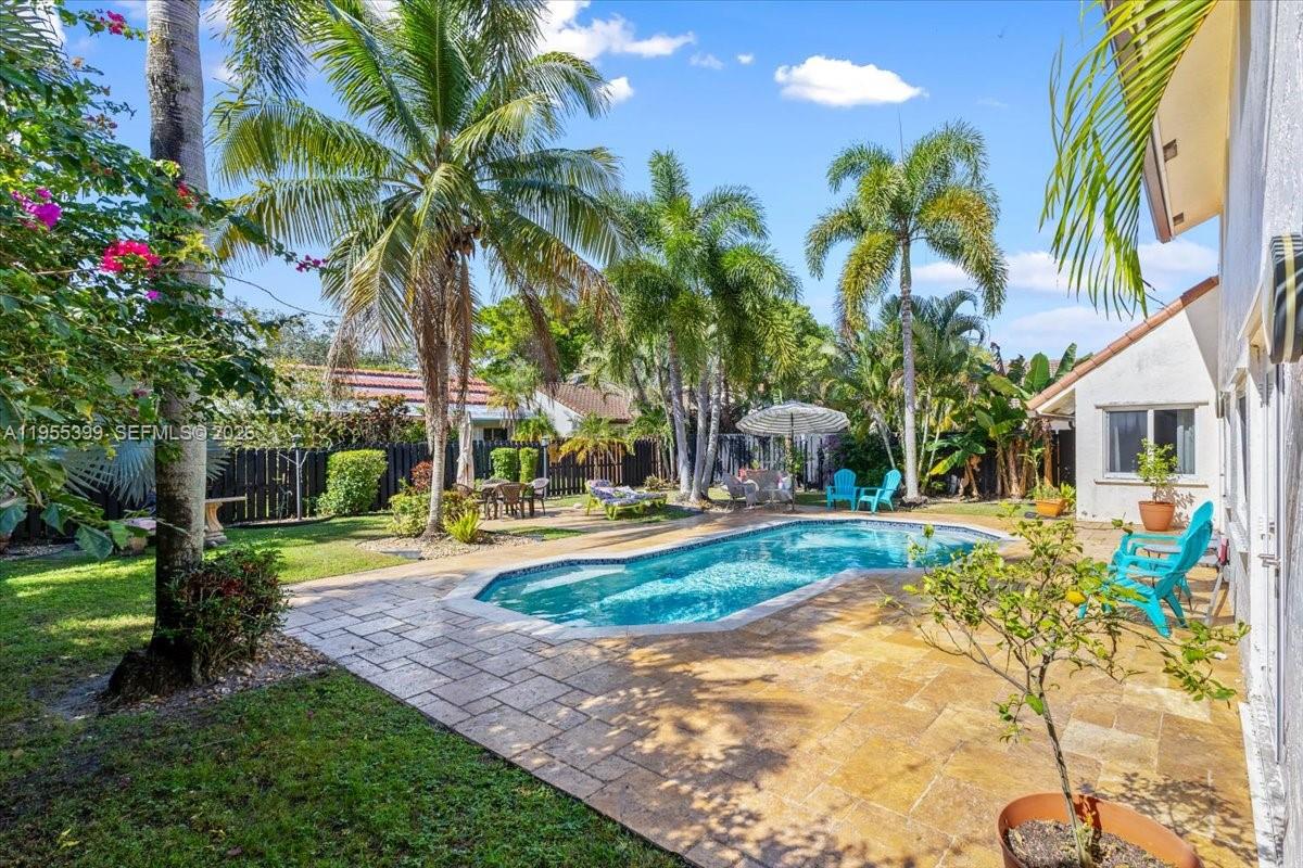 2560 Bass Way Cooper City, FL 33026