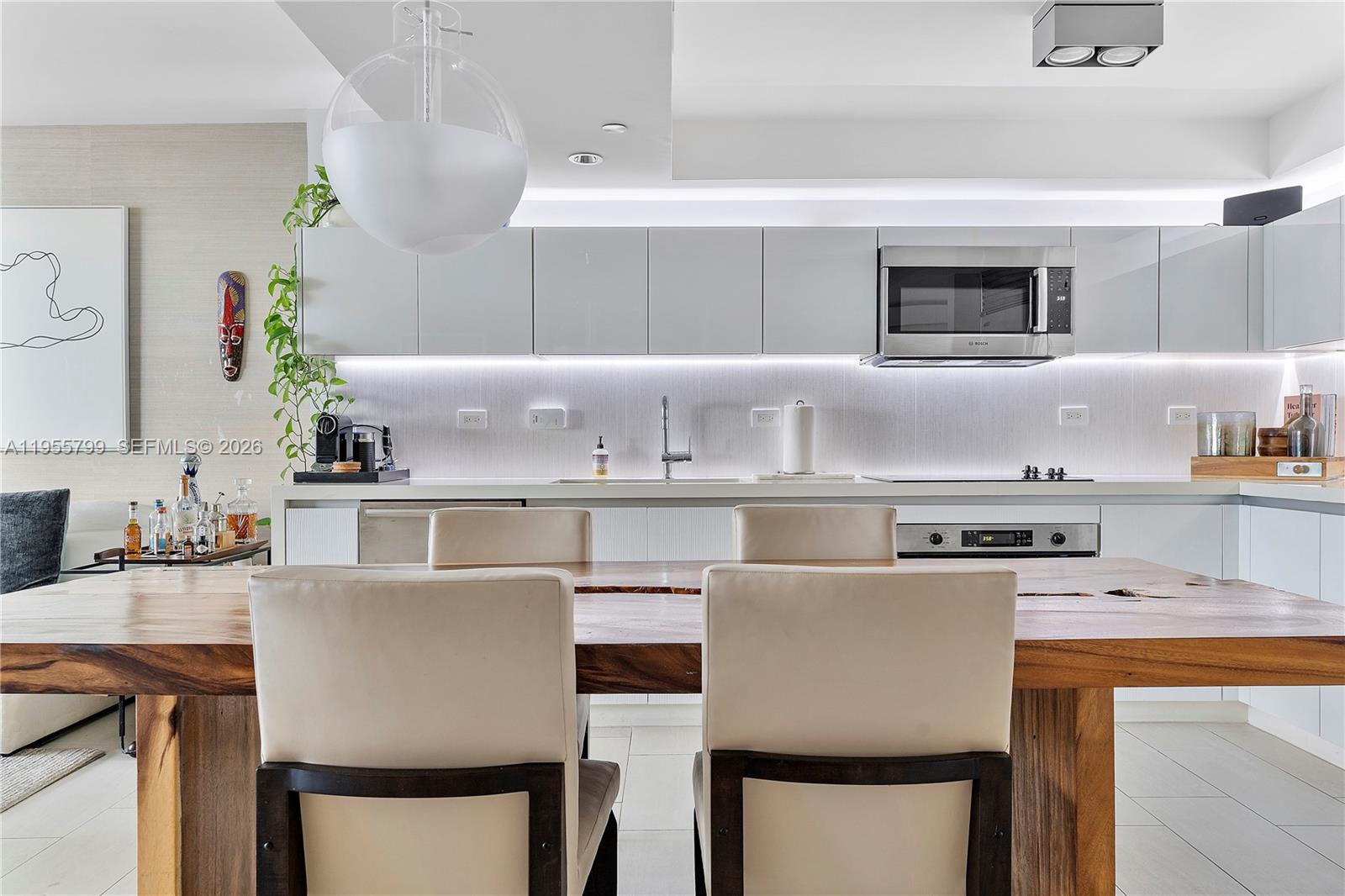 image 1 Hotel & Homes South Beach14