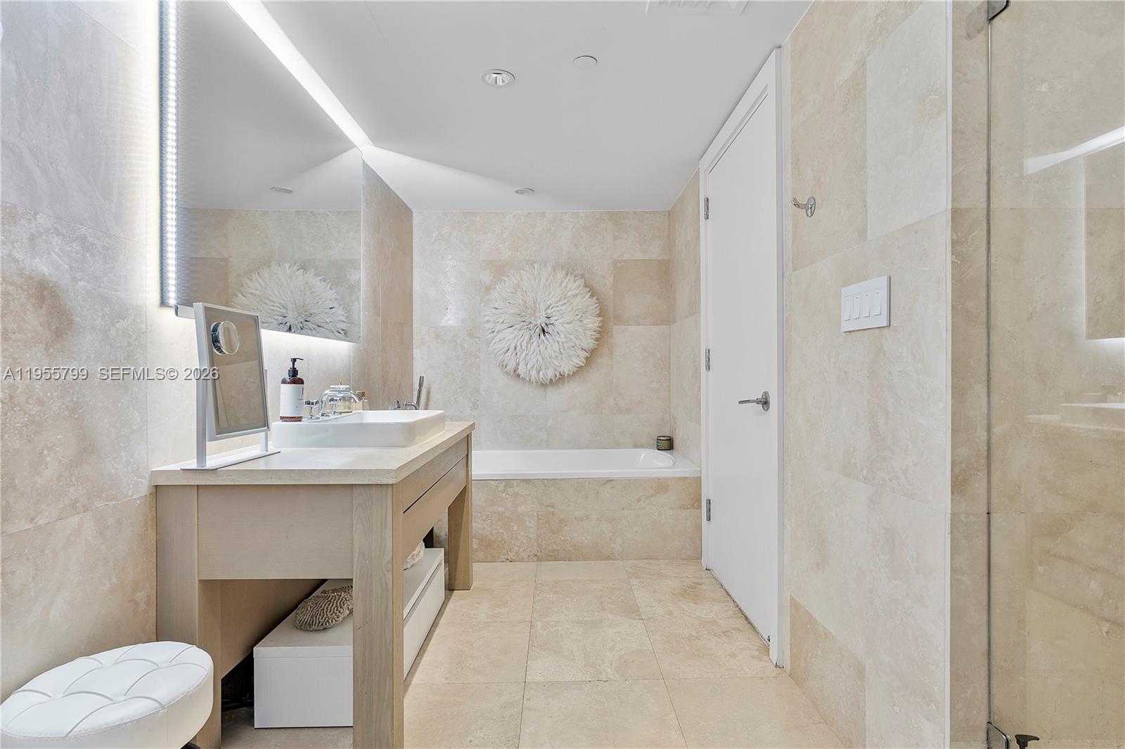 image 1 Hotel & Homes South Beach30