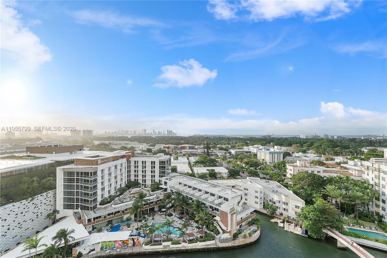 image 1 Hotel & Homes South Beach38