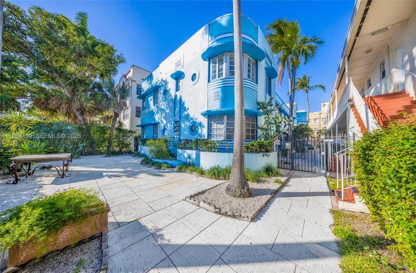 1250 Drexel Ave #8 Miami Beach, FL 33139