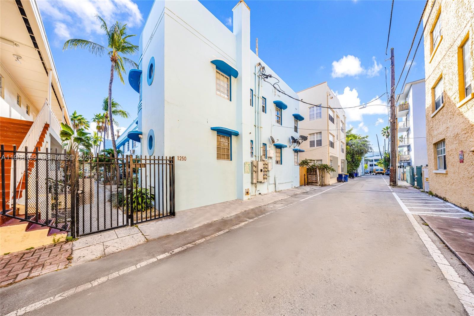 1250 Drexel Ave #8 Miami Beach, FL 33139