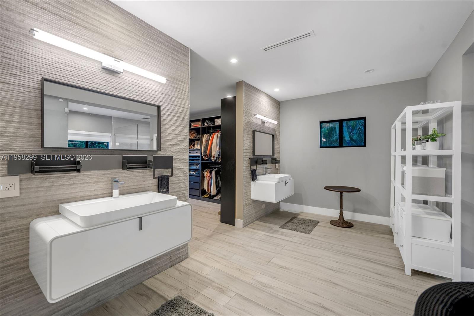 4844 NW 94th Doral Pl Doral, FL 33178