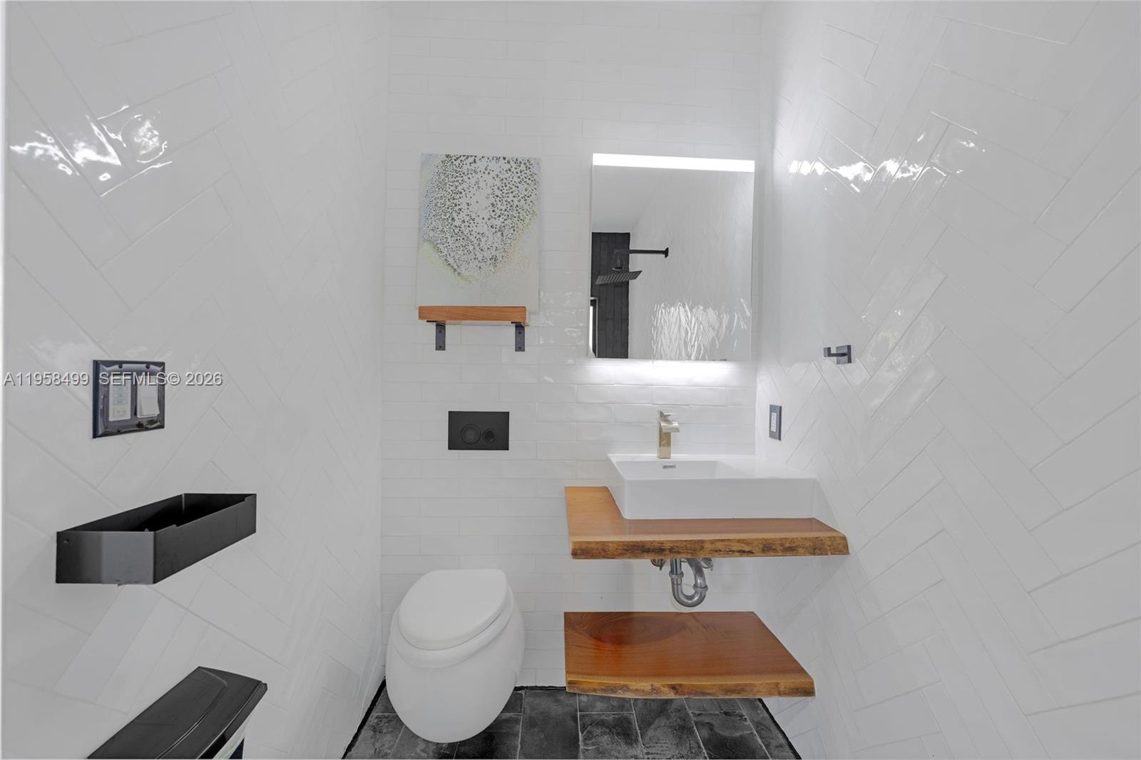 5981 NE 6th Ave Miami, FL 33137