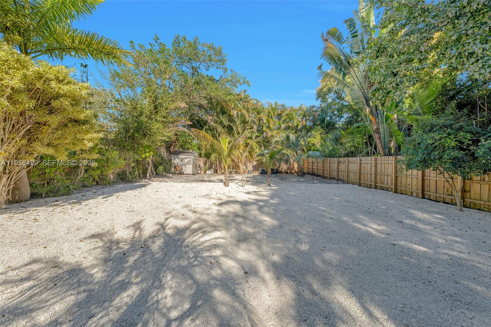 5981 NE 6th Ave Miami, FL 33137