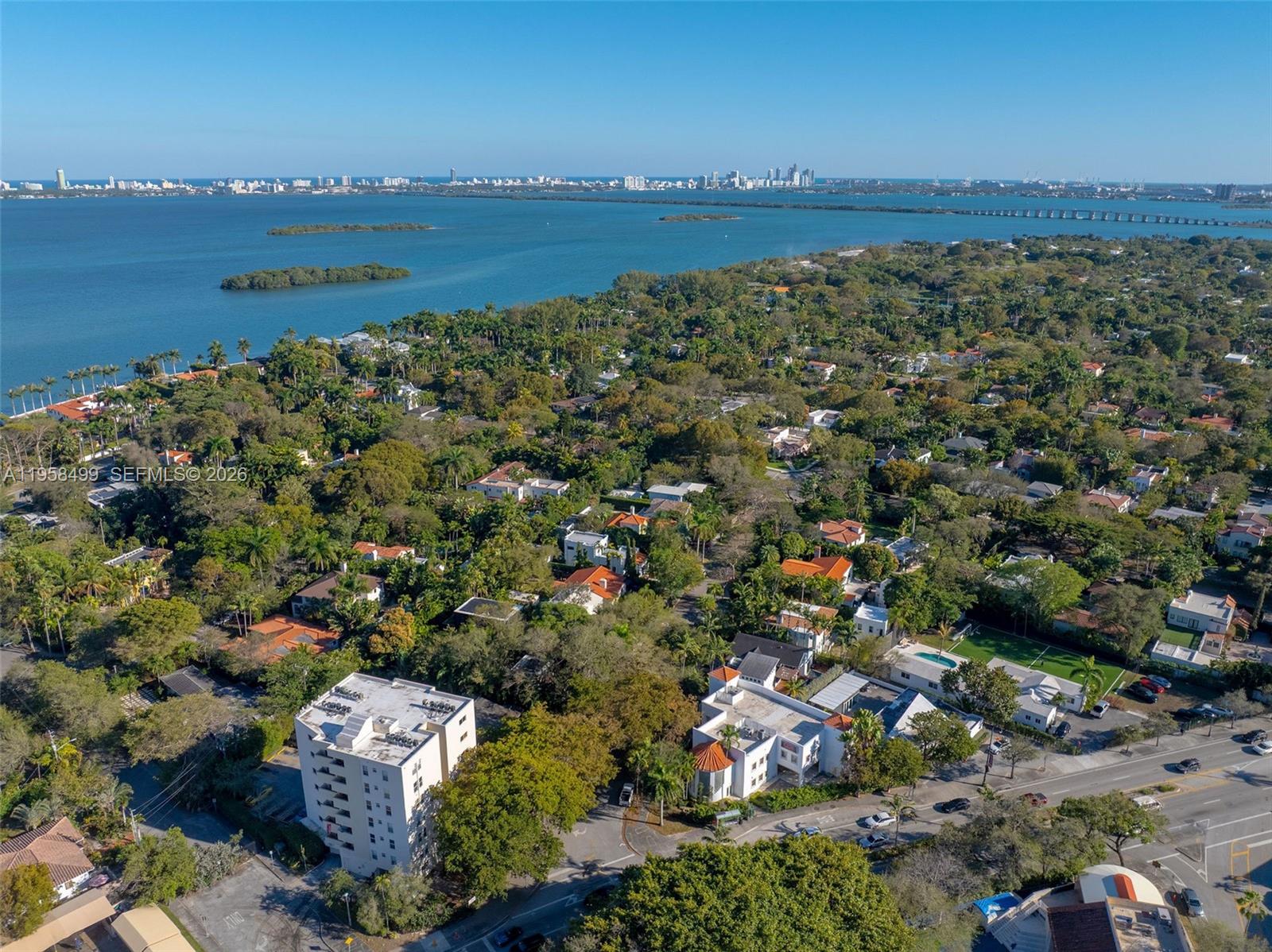 5981 NE 6th Ave Miami, FL 33137