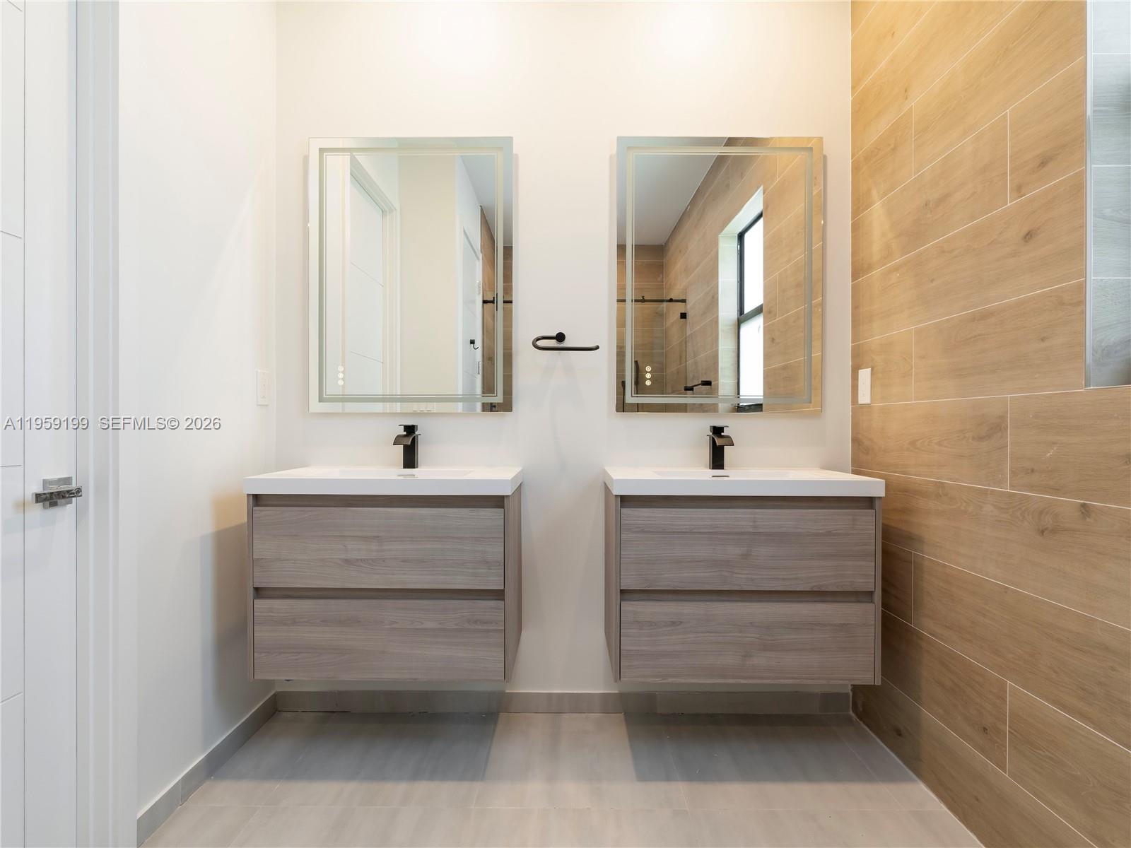 847 SW 29th St Fort Lauderdale, FL 33315