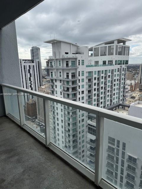 image Vizcayne South17