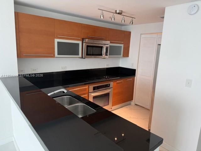 image Vizcayne South6