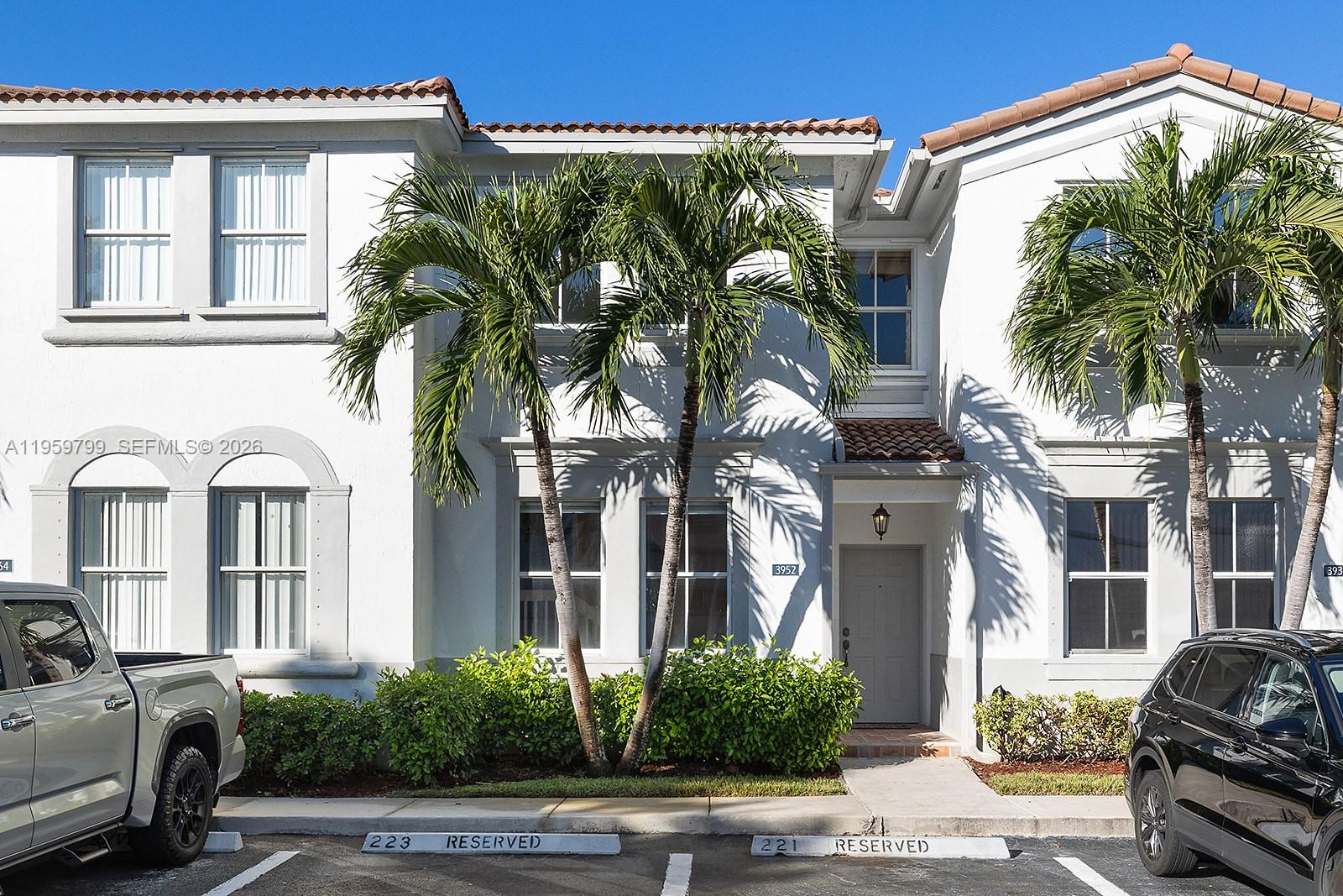 3952 SW 157th Ave #221