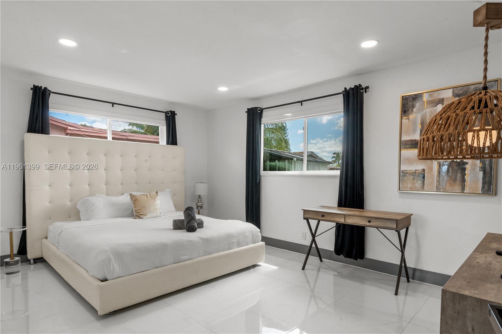 390 NW 40th St Deerfield Beach, FL 33064