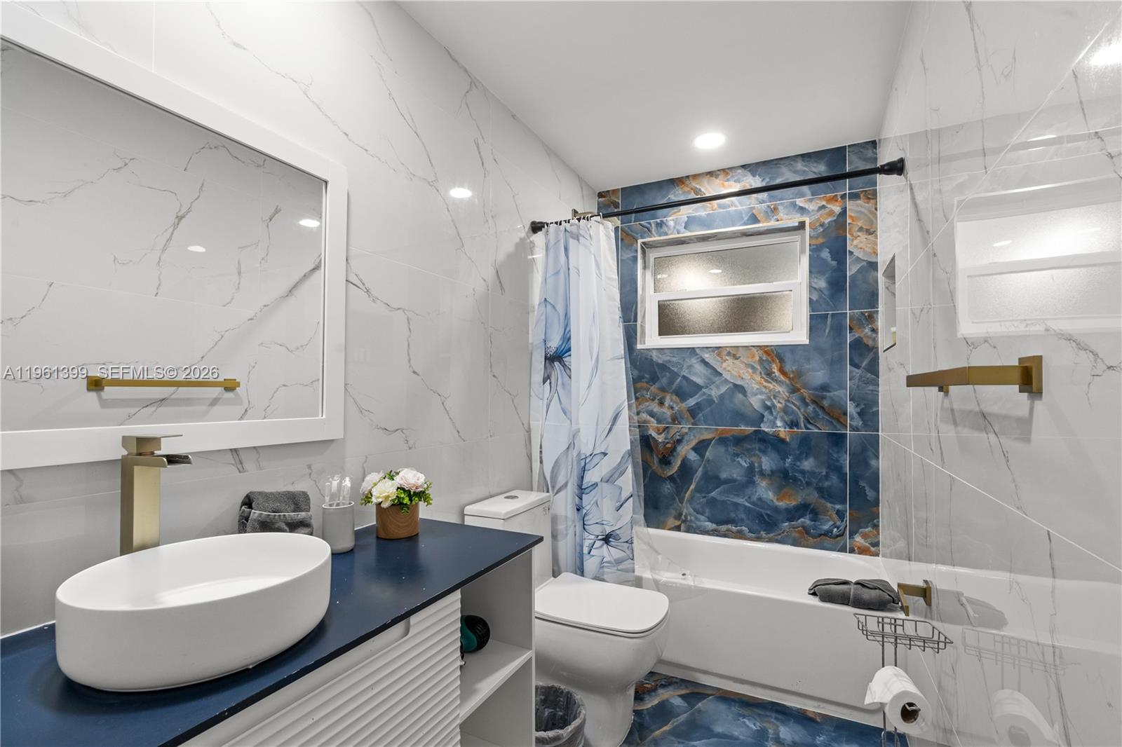 390 NW 40th St Deerfield Beach, FL 33064