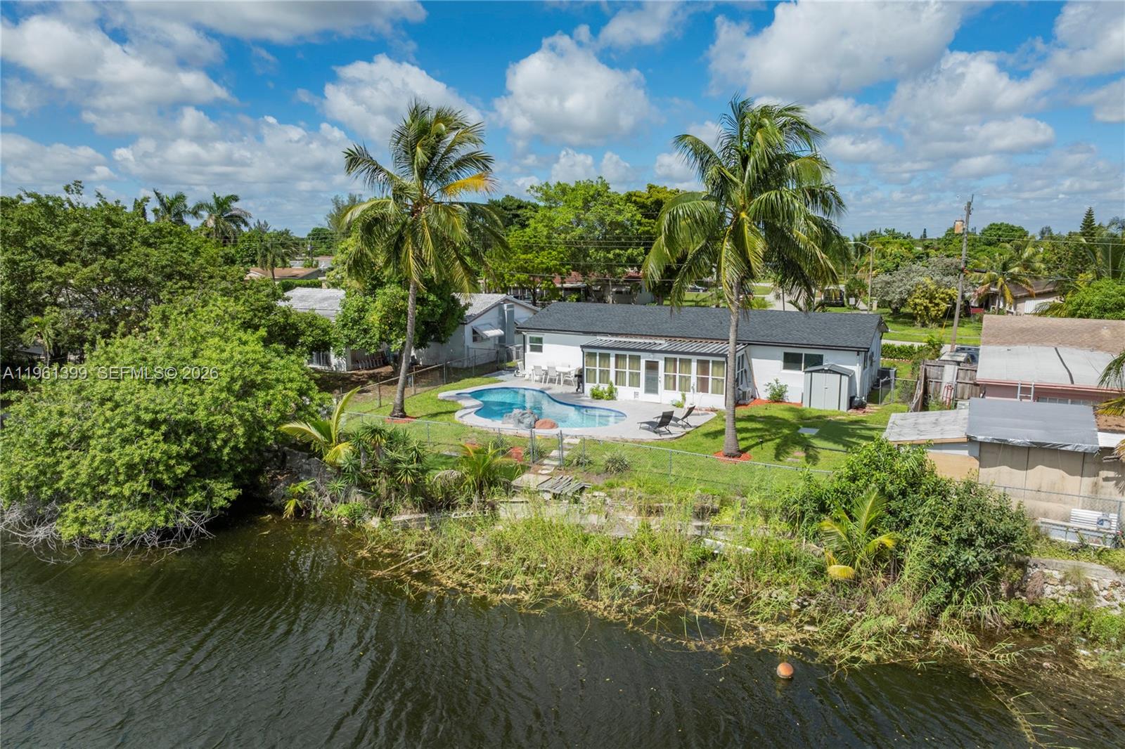 390 NW 40th St Deerfield Beach, FL 33064