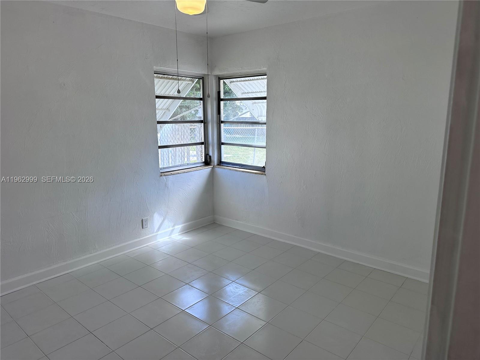 2820 Fletcher St Hollywood, FL 33020