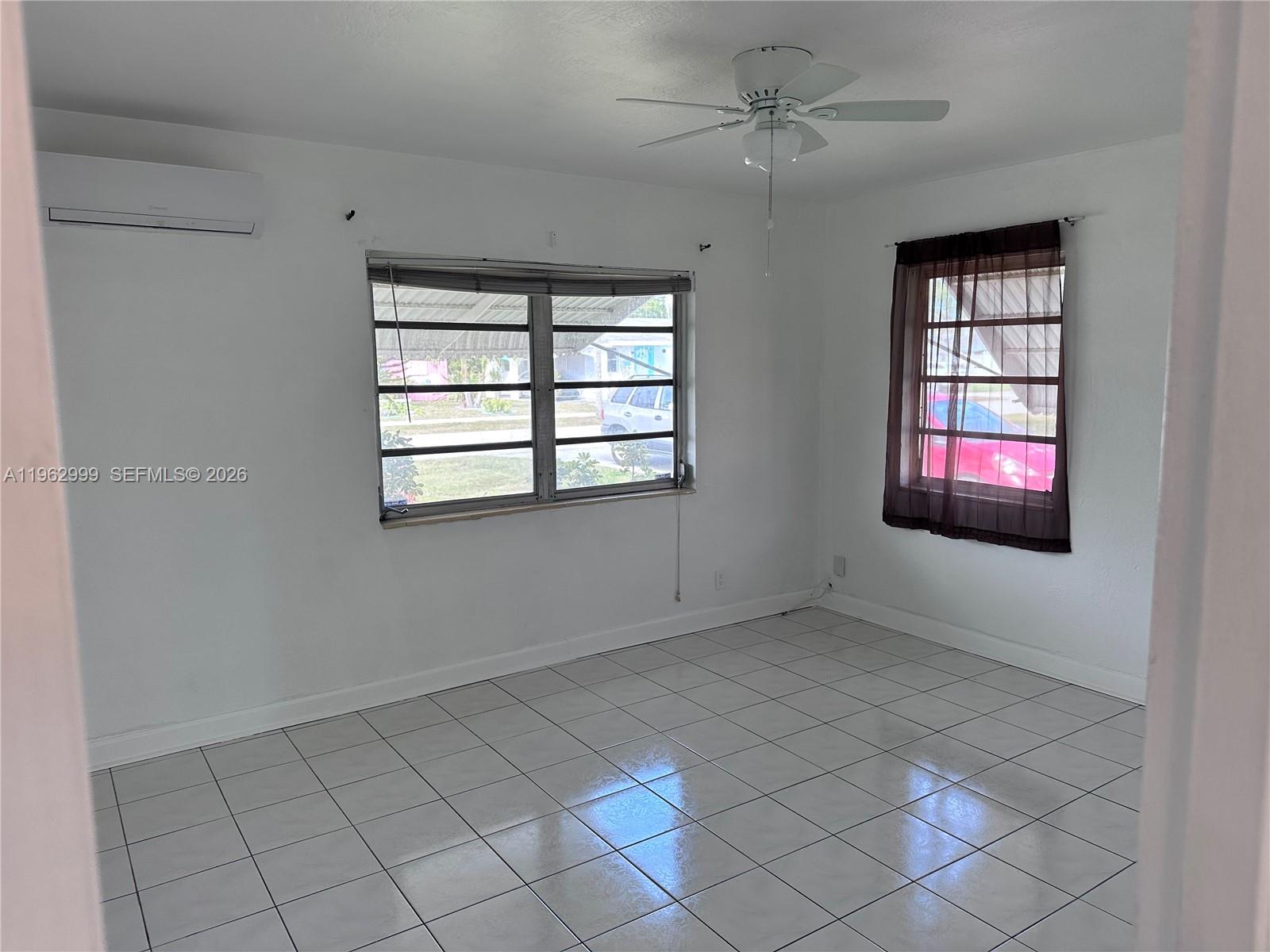 2820 Fletcher St Hollywood, FL 33020