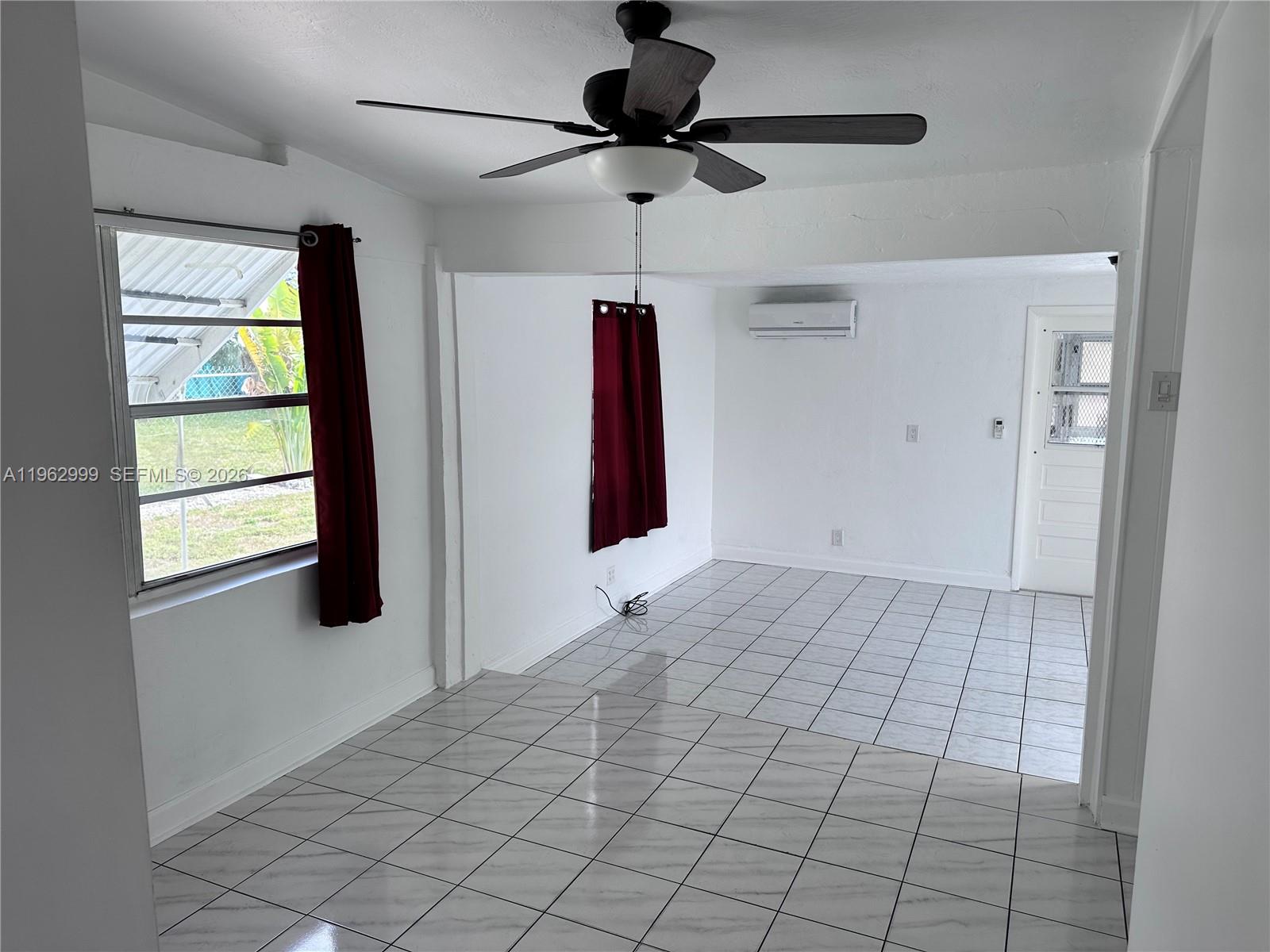 2820 Fletcher St Hollywood, FL 33020