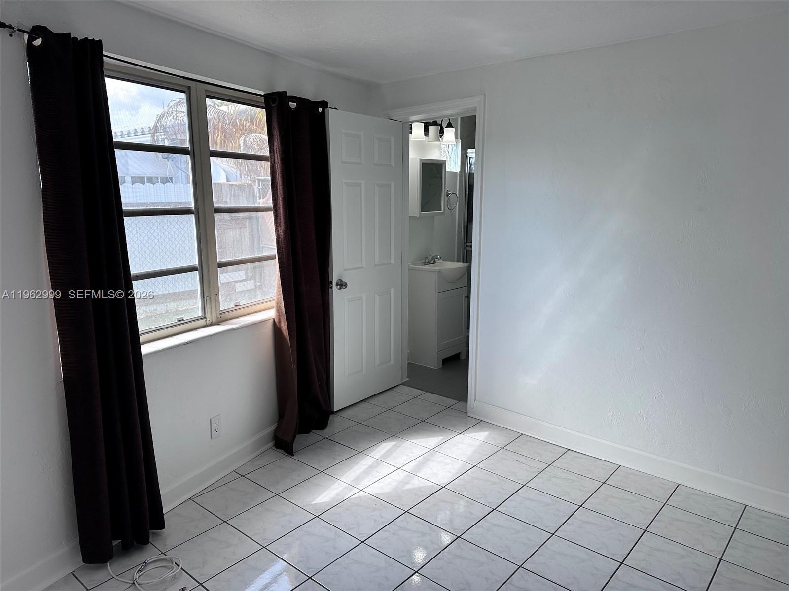 2820 Fletcher St Hollywood, FL 33020