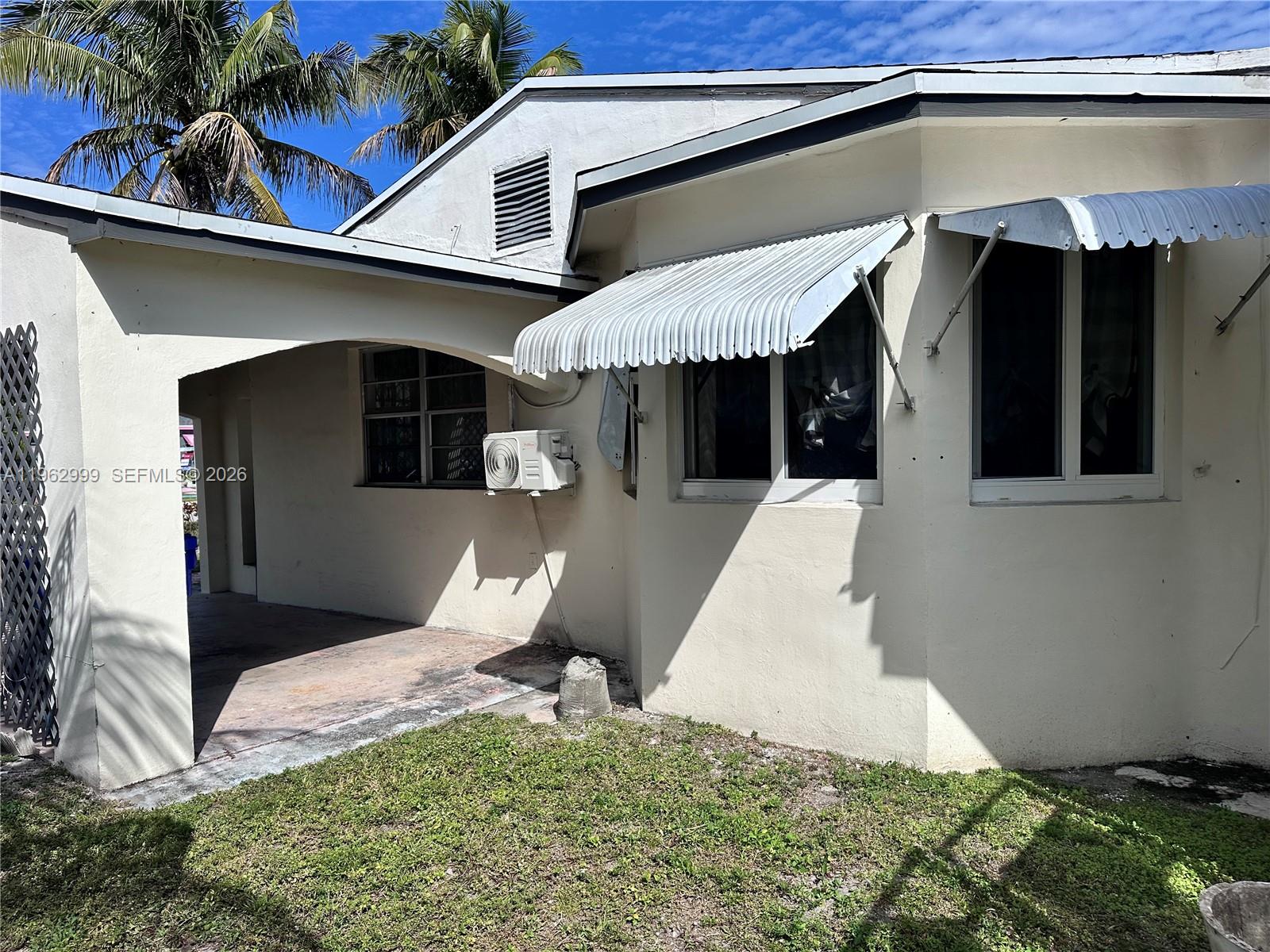 2820 Fletcher St Hollywood, FL 33020