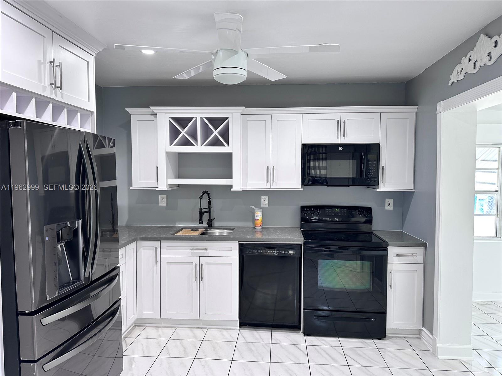 2820 Fletcher St Hollywood, FL 33020