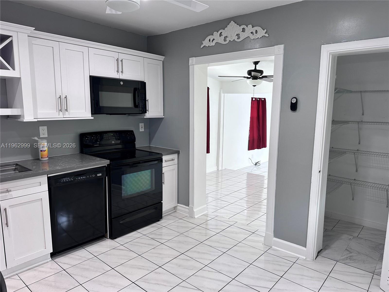 2820 Fletcher St Hollywood, FL 33020